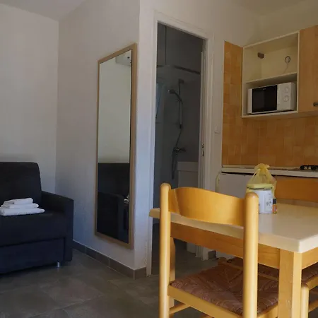 Résidence Les Castors Apartahotel 2*