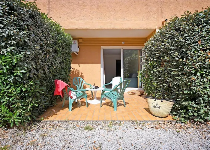 Résidence Les Castors 2* Calvi (Corsica)