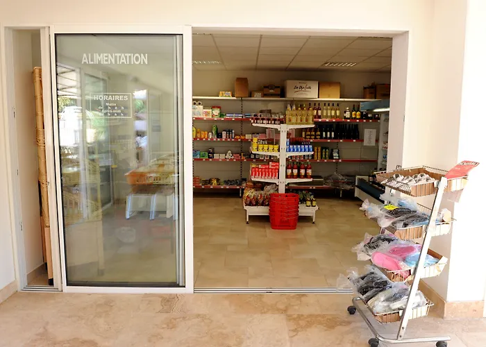 Résidence Les Castors Appart hôtel Calvi (Corsica)