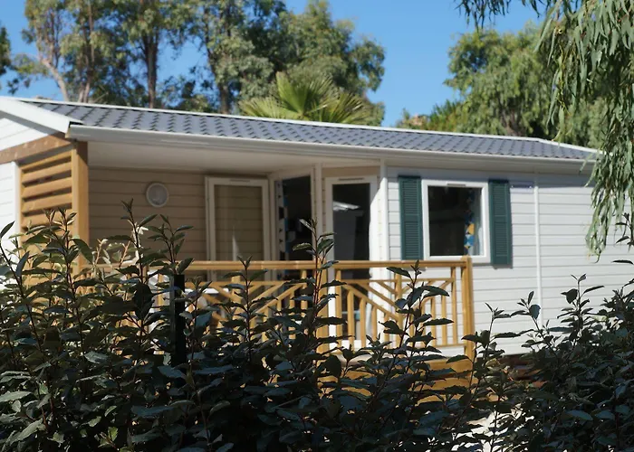 Résidence Les Castors Appart hôtel 2*