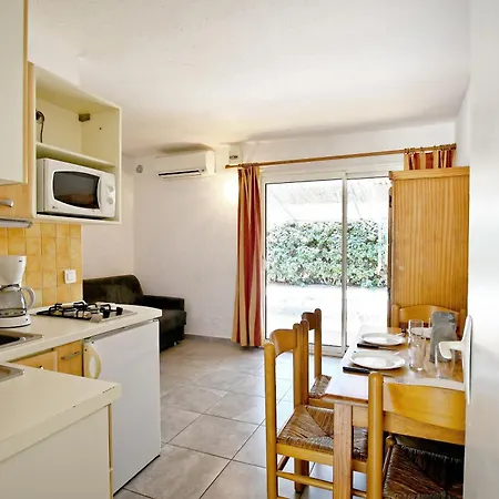 Les Castors 2* Calvi (Corsica)