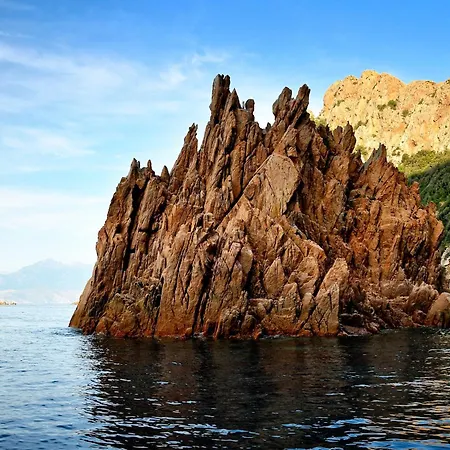 Les Castors Ξενοδοχείο με διαμερίσματα Καλβί