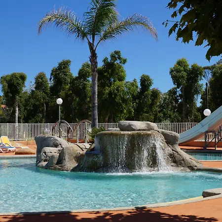 Les Castors Кальви