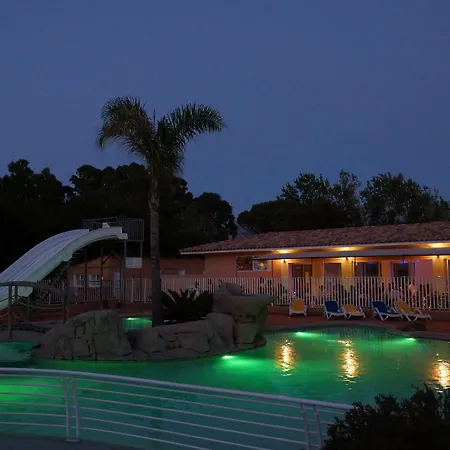 Les Castors Кальви