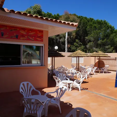 Апарт-отель Les Castors Кальви