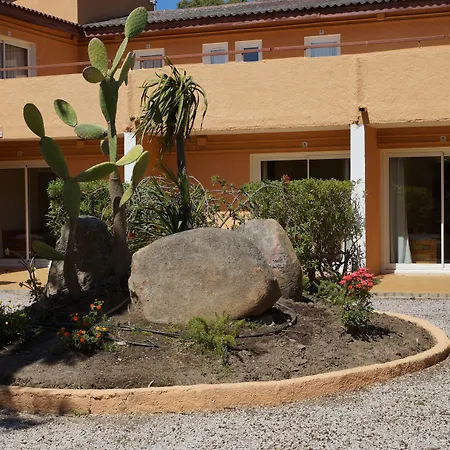 Апарт-отель Les Castors