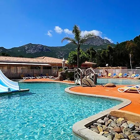Les Castors 2* Calvi