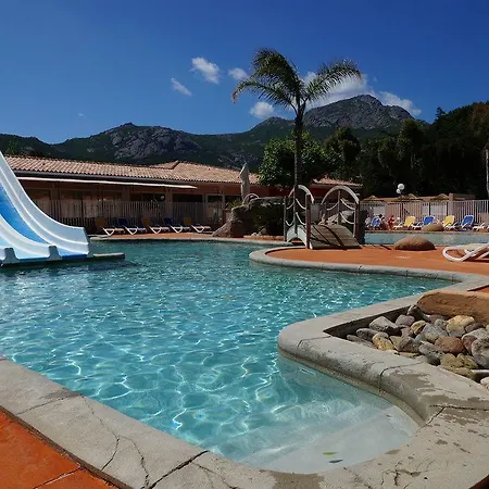 Les Castors 2* Καλβί