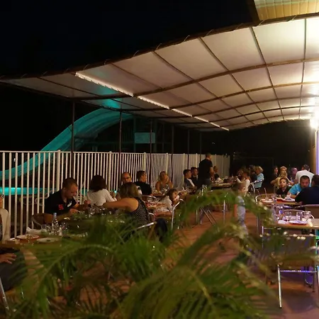 Les Castors Кальви