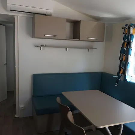 Les Castors Aparthotel 2*