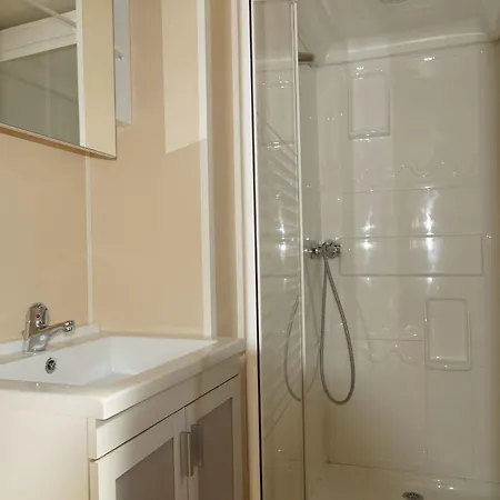 Aparthotel Les Castors 2*