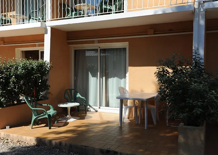 Les Castors Aparthotel Calvi (Corsica)