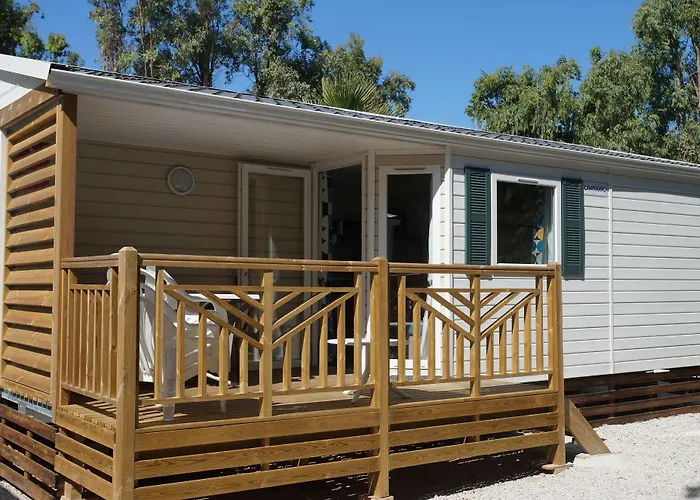 Les Castors Aparthotel 2*